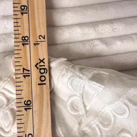 #A066 Gracia Romantic White Embroidered Lace Dress – Size M (NWT) - Picture 7 of 11